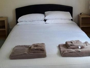 The City Inn Труро Экстерьер фото